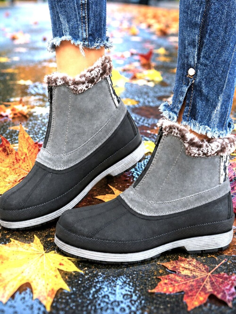 NEW - Women's Propet Lumi Ankle Front-Zip Waterproof Outdoor Boot - Size 7.5 W